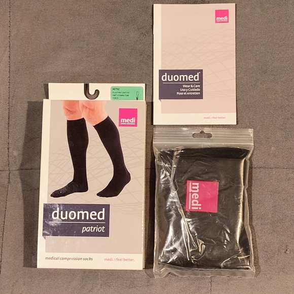 NEW DUOMED PATRIOT BLACK MEDICAL COMPRESSION STOCKING 20-30mmHg SIZE MEDIUM - Picture 3 of 9